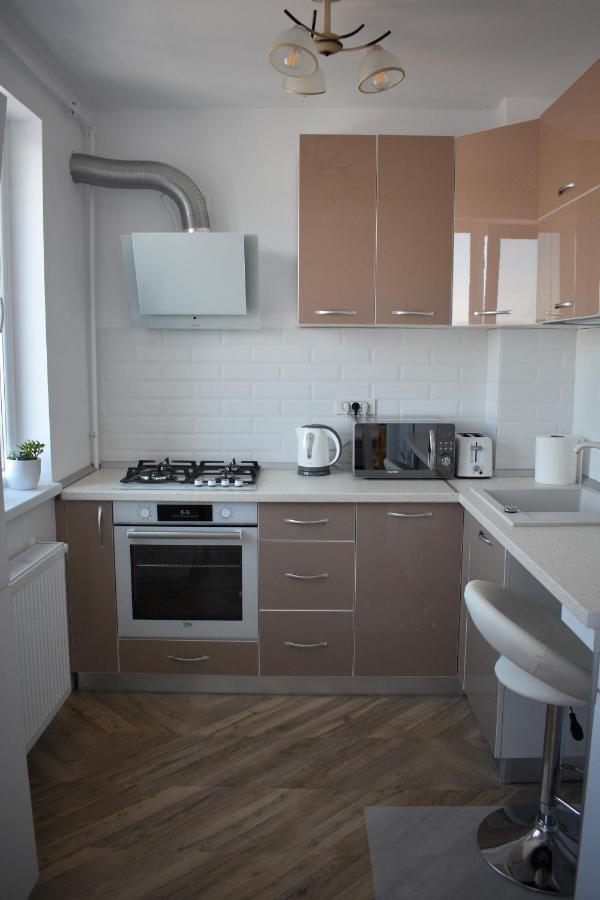 Domus Magistrae Apartment Bukares Bagian luar foto